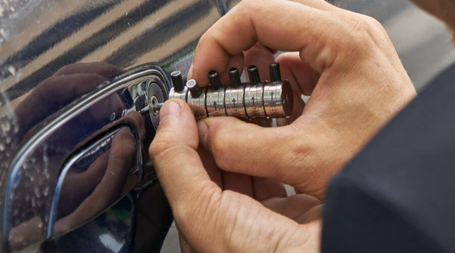 Professional New roof installation in Fort Leavenworth, KS